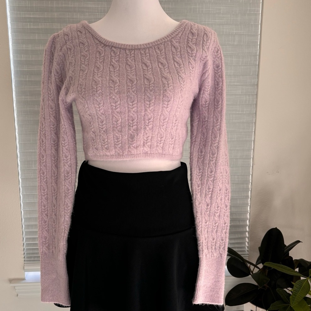 NWOT-Spring Lavender Cropped Fuzzy Sweater Sm